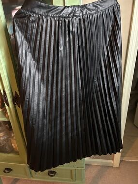 Mystree Black Pleated Faux Leather Midi Skirt